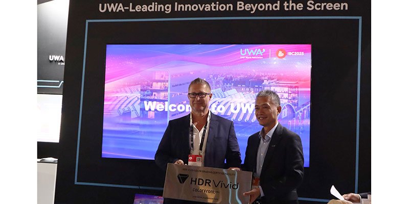 Colorfront Jozsef Hatfaludi receives HDR Vivid Award1